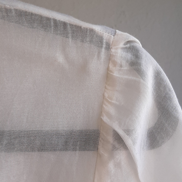 Blouse - Picture 4 of 13